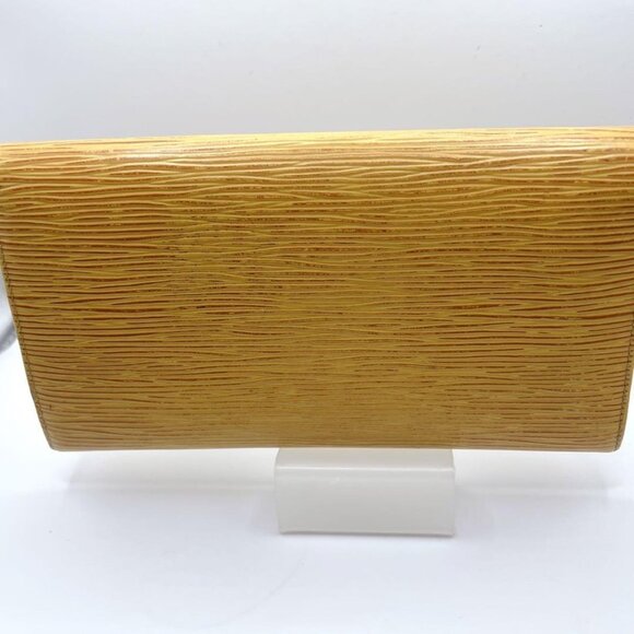 LV Epi Yellow Long Wallet 1996 Spain - Picture 4 of 9